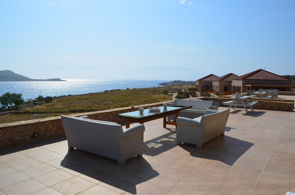 Villa Aristoteles Chalki Town Eksteriør bilde